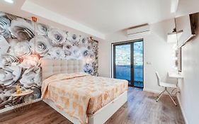 Rym Apartment - Madalenas